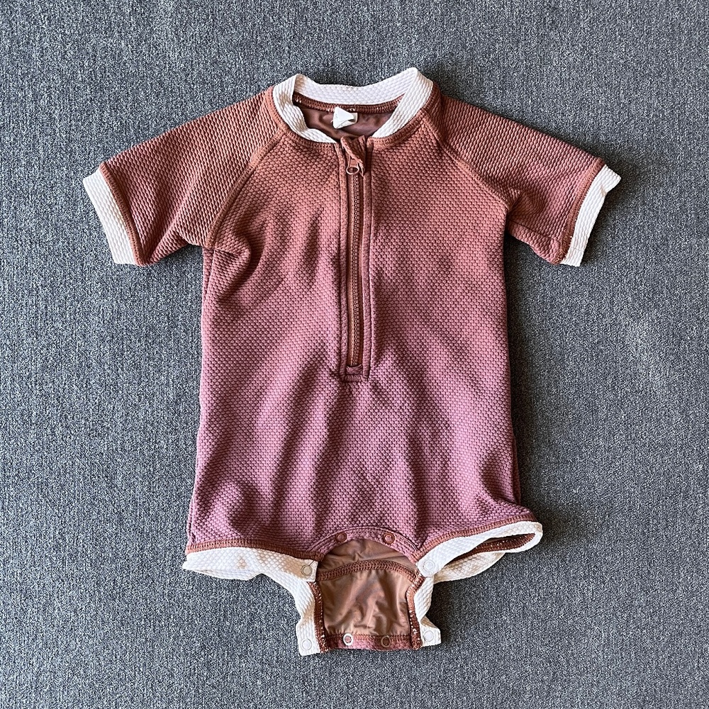 Quincy Mae Zip Rashguard - Clay 6-12M